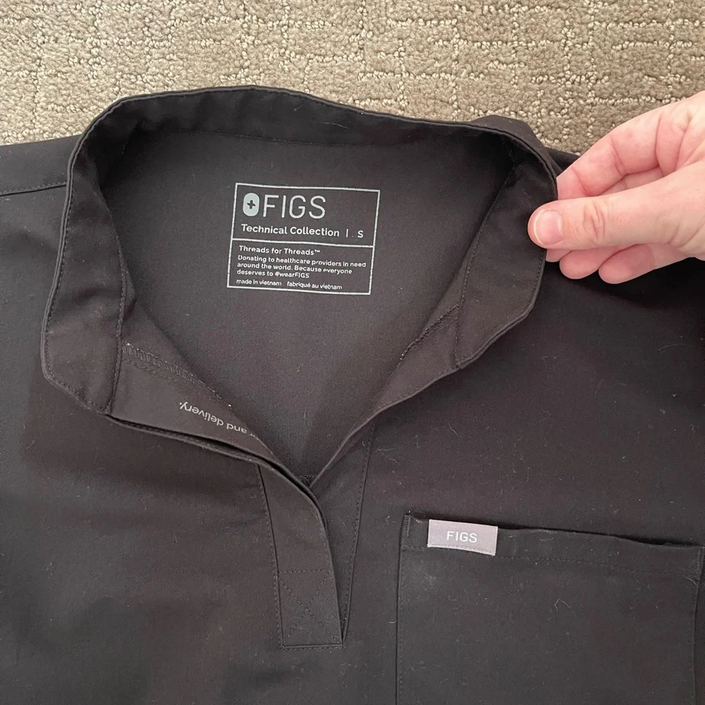 FIGS Kitale Maternity Scrub Top Short Sleeve Black Size Small - Picture 4 of 6